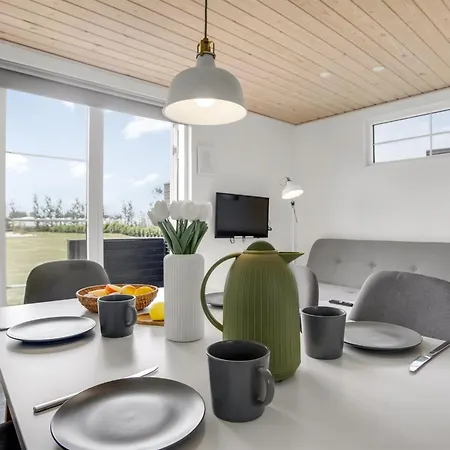 Brun - 900m From The Sea By Interhome * Bøtø By