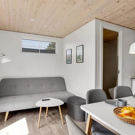 Brun - 900m From The Sea By Interhome Bøtø By